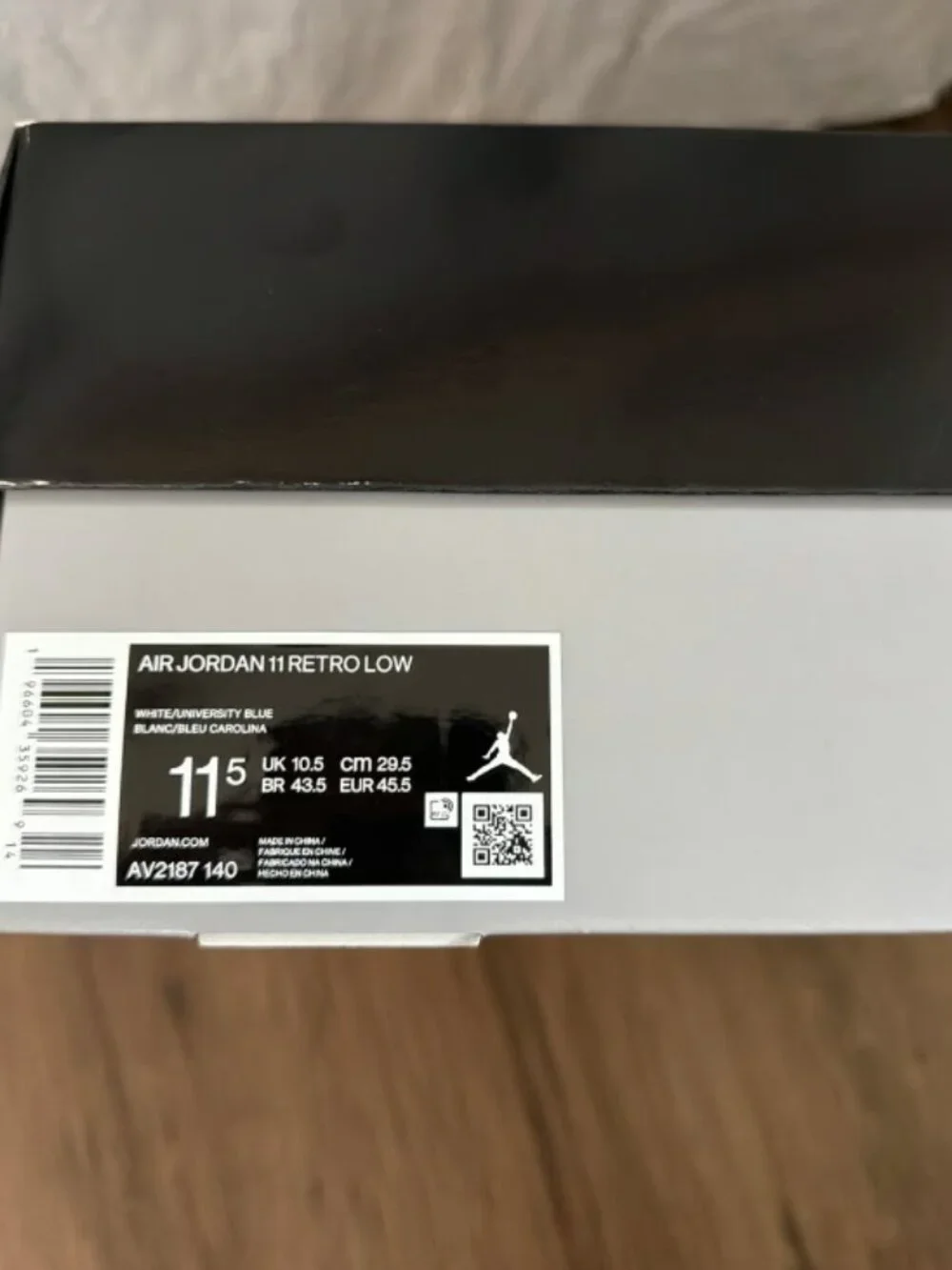 Air Jordan 11 Retro Low